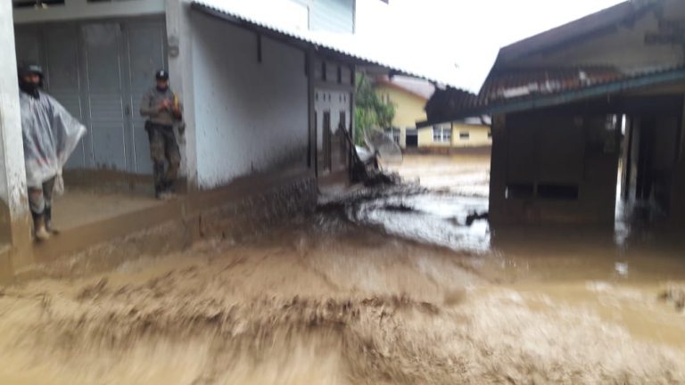Banjir Bandang di Kampung Paya Tumpi Baru